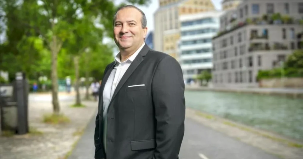 Thibault Richelme : Analyse Détaillée du Profil Professionnel et de la Présence Numérique Thibault Richelme